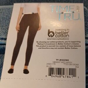 Time and Tru Med Wash Jeggings Size Small